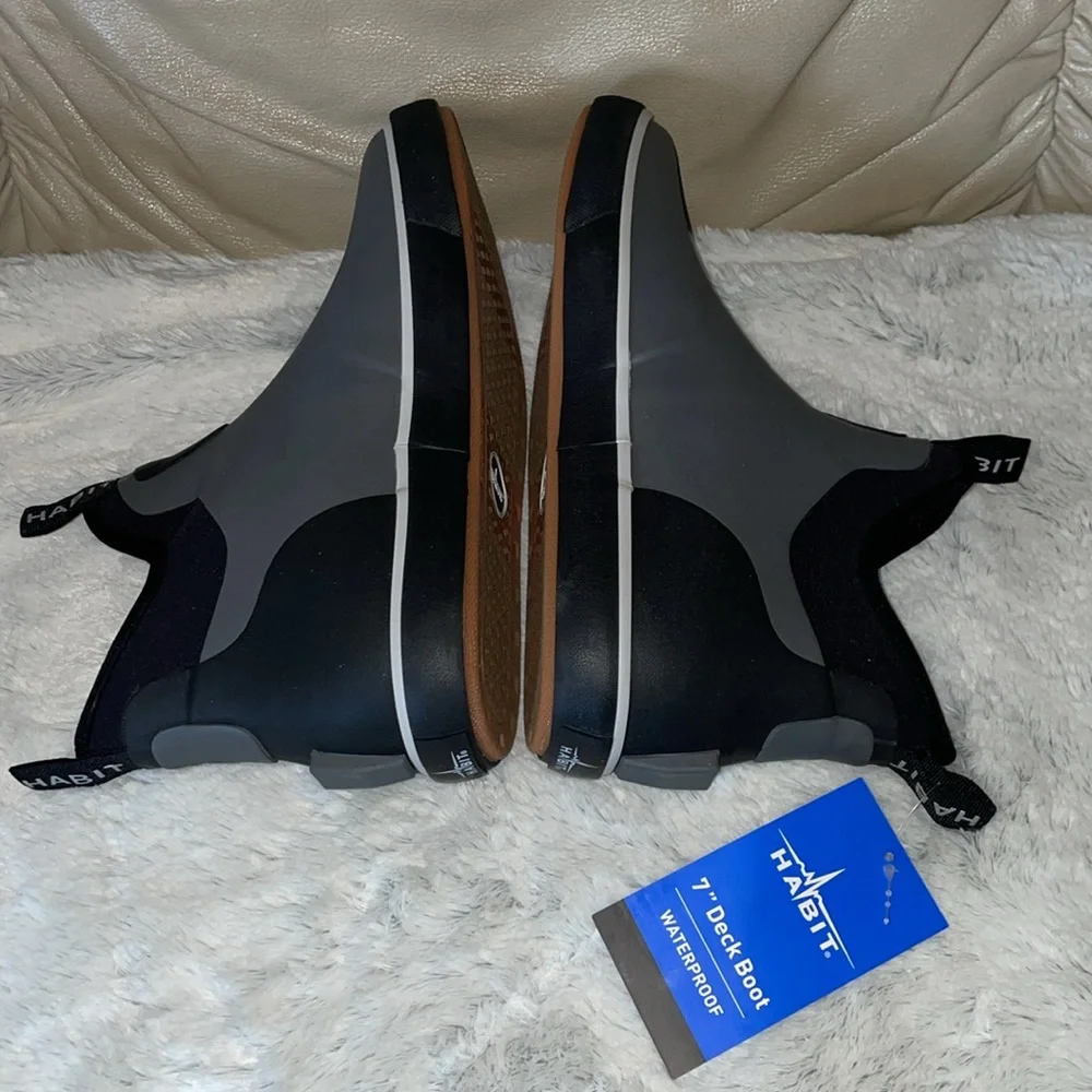 NWT HABIT Men's Gray Deck Boots.  Size 10 - Picture 3 of 8